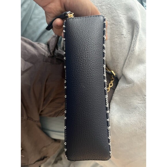 TOMMY HILFIGER PARKER II BLACK & WHITE CONVERTIBLE CHAIN CROSSBODY - Picture 5 of 7